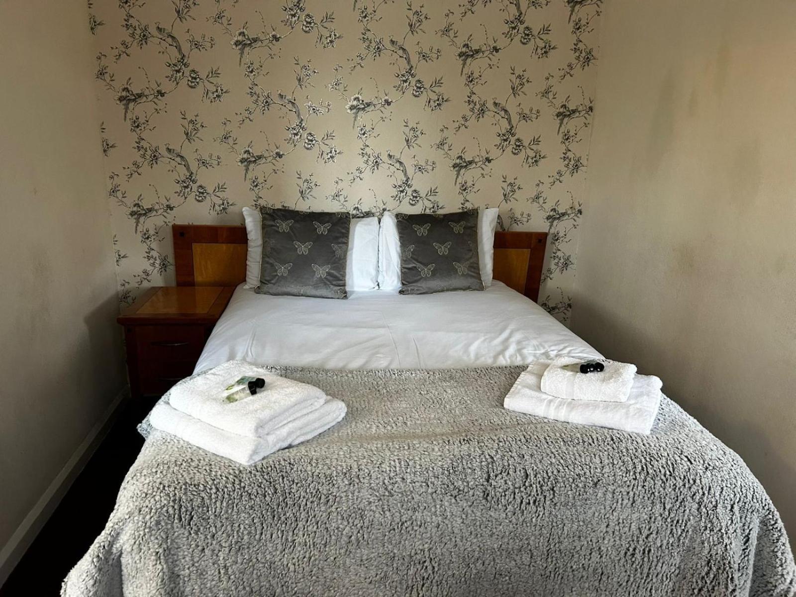 The Rose And Crown Hotel Wisbech Phòng bức ảnh