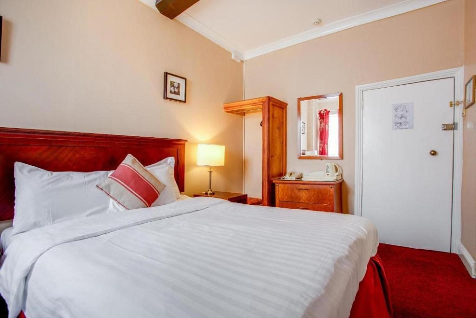 The Rose And Crown Hotel Wisbech Ngoại thất bức ảnh
