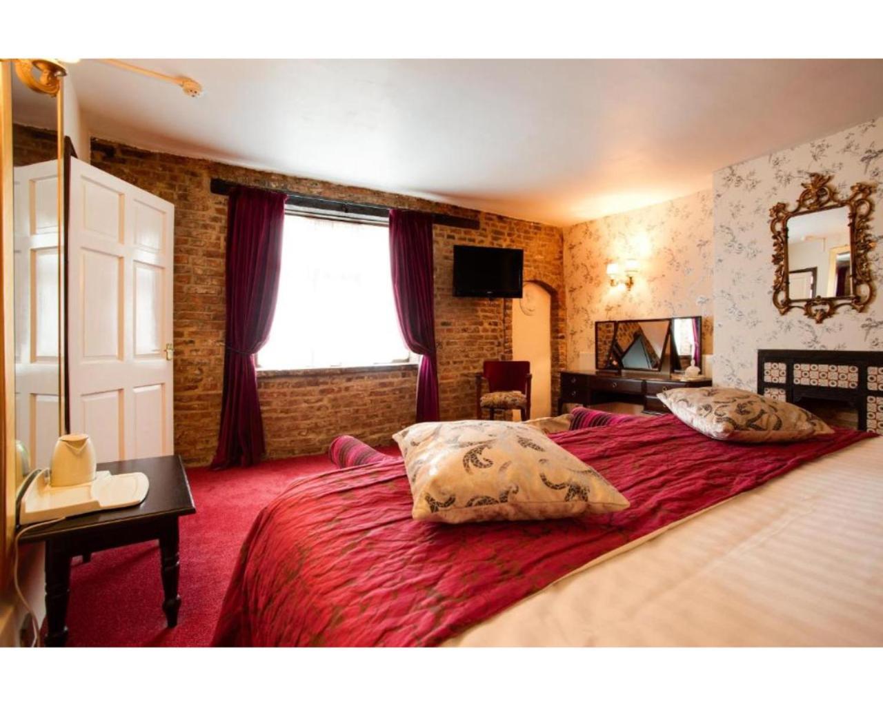 The Rose And Crown Hotel Wisbech Ngoại thất bức ảnh