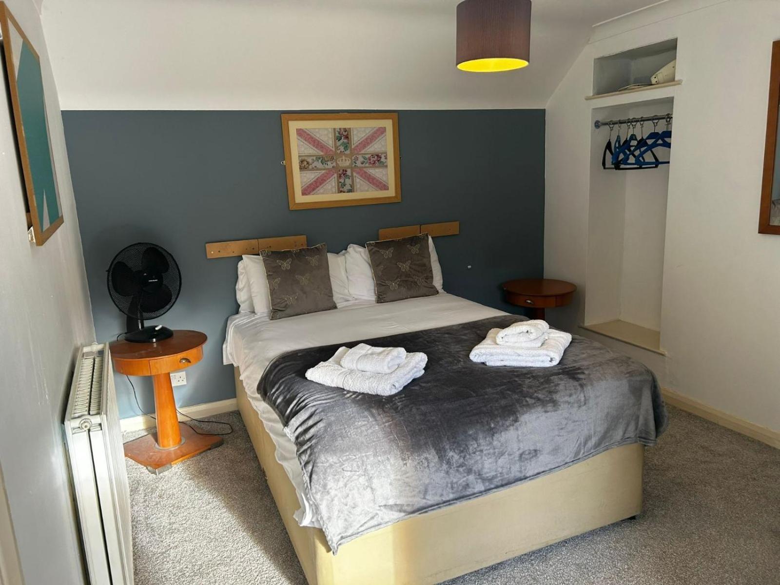 The Rose And Crown Hotel Wisbech Phòng bức ảnh